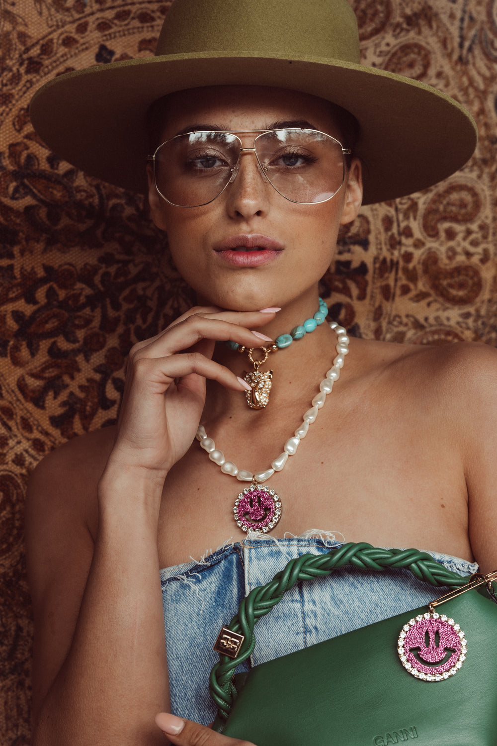 Pearl Necklace Kiki - Disco Dazzle Pink