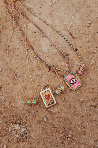 NECKLACE TALISMAN - FUCHSIA